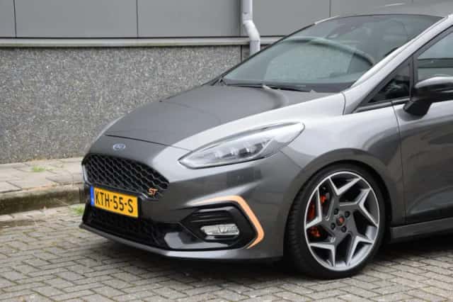 Ford Fiesta (2021) thumbnail 3