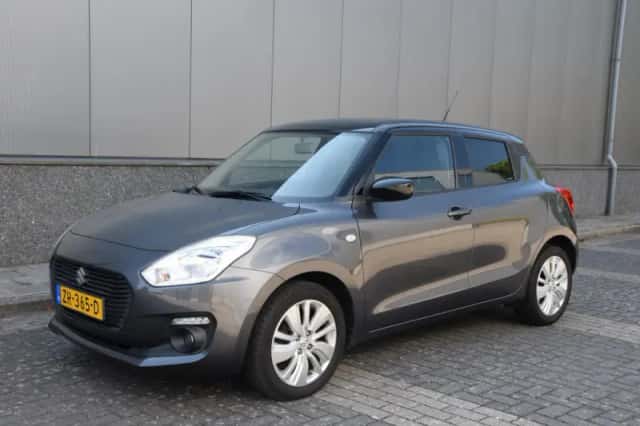 Suzuki Swift (2019) thumbnail 2