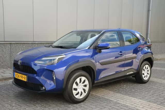 Toyota Yaris Cross (2022) thumbnail 2