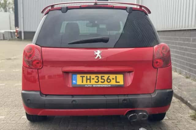 Peugeot 207 (2008) thumbnail 4