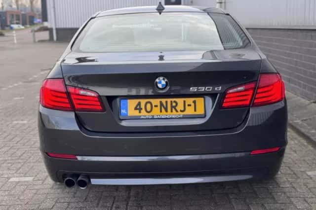 BMW 5-Serie (2010) thumbnail 4