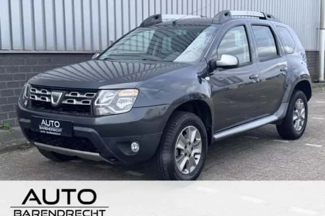 Dacia Duster (2015) thumbnail 1