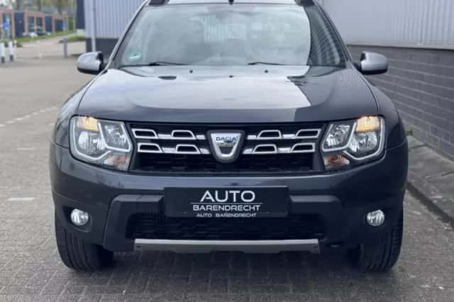 Dacia Duster (2015) thumbnail 6