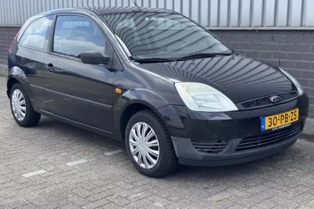 Ford Fiesta (2004) thumbnail 6