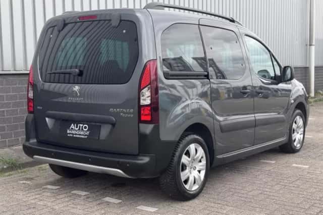 Peugeot Partner (2018) thumbnail 4