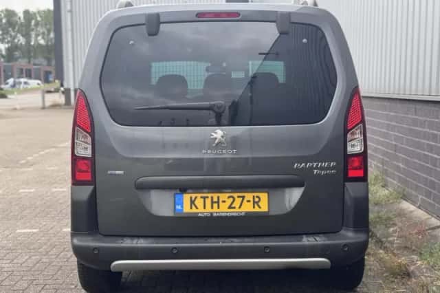 Peugeot Partner (2018) thumbnail 4