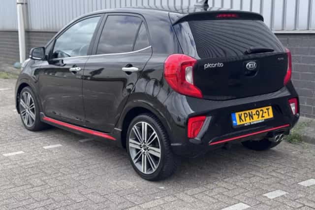 Kia Picanto (2017) thumbnail 3