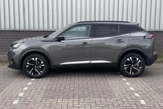 Peugeot 2008 (2023) thumbnail 2
