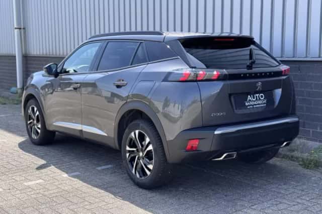 Peugeot 2008 (2023) thumbnail 3