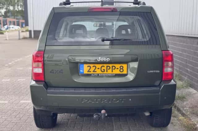Jeep Patriot (2008) thumbnail 4