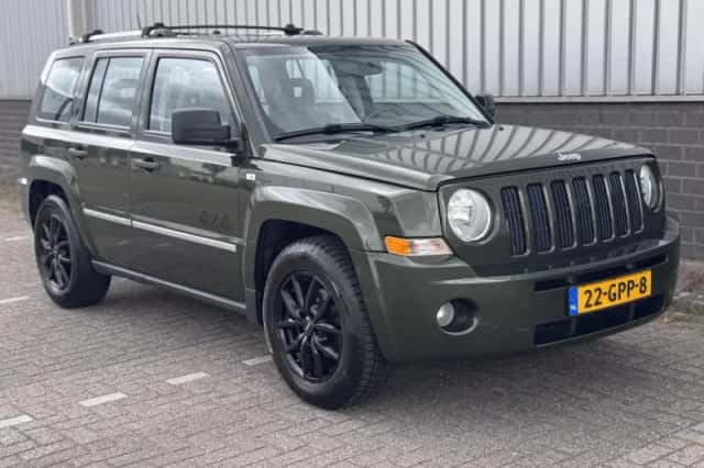Jeep Patriot (2008) thumbnail 6