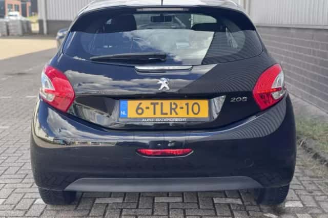 Peugeot 208 (2014) thumbnail 4