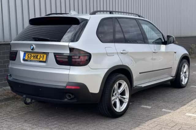 BMW X5 (2009) thumbnail 5