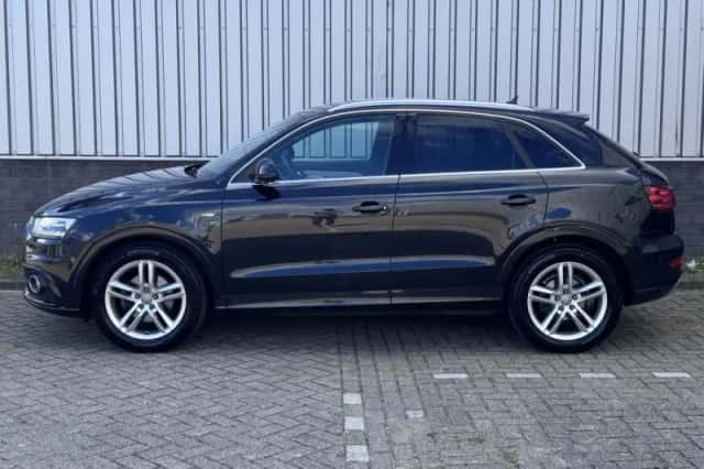 Audi Q3 (2014) thumbnail 2