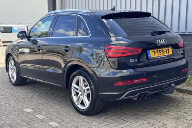 Audi Q3 (2014) thumbnail 3
