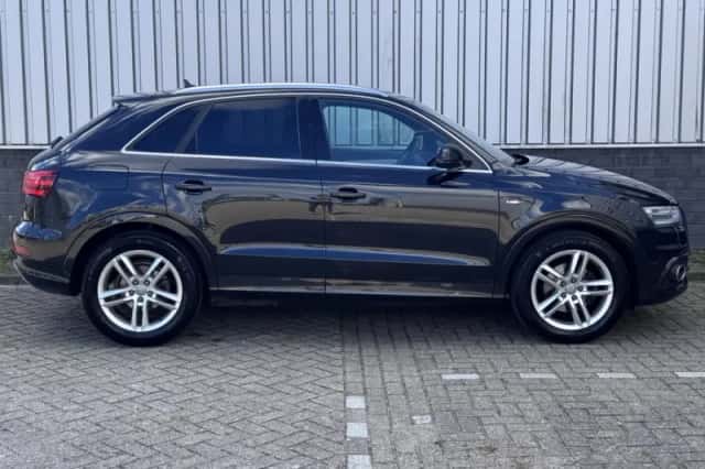 Audi Q3 (2014) thumbnail 6