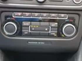 Volkswagen Golf (2012) thumbnail 22