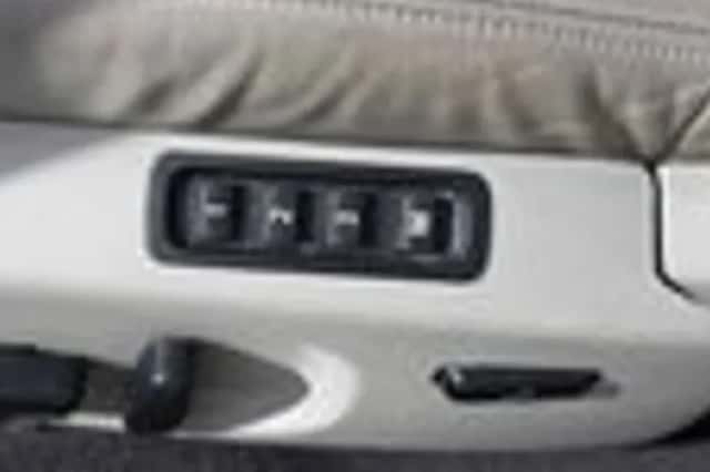 Saab 9-3 (2008) thumbnail 6