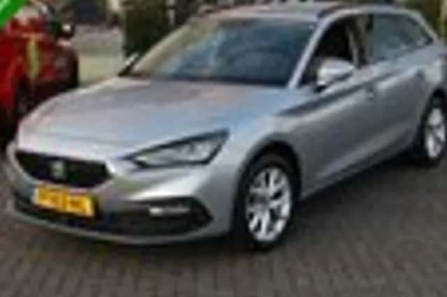 SEAT Leon (2022) thumbnail 1