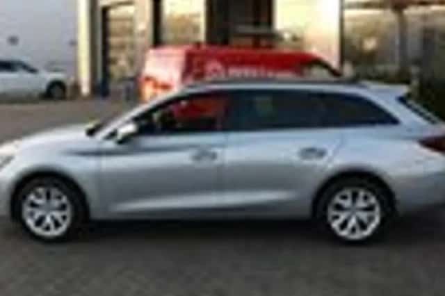 SEAT Leon (2022) thumbnail 4