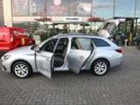SEAT Leon (2022) thumbnail 5