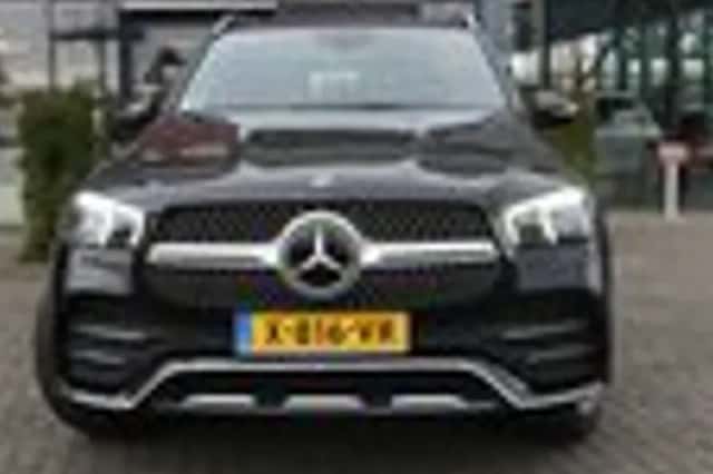 Mercedes-Benz GLE (2022) thumbnail 2