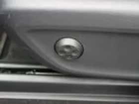 Mercedes-Benz GLE (2022) thumbnail 17