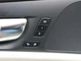 Volvo V60 (2021) thumbnail 12