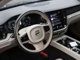 Volvo V60 (2021) thumbnail 14