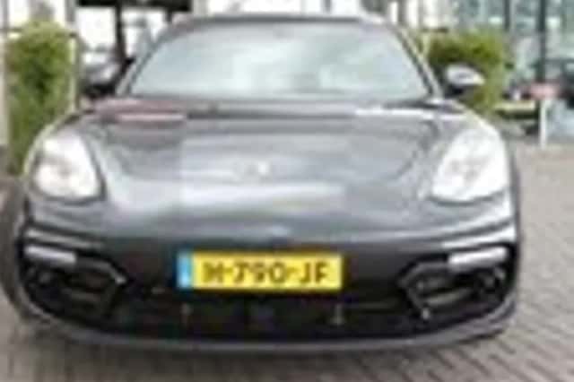 Porsche Panamera (2020) thumbnail 2