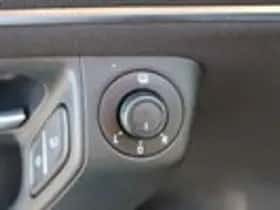 Volkswagen Polo (2016) thumbnail 11