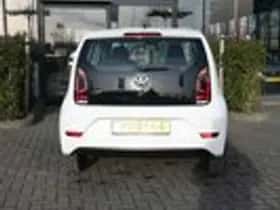 Volkswagen Up! (2017) thumbnail 3
