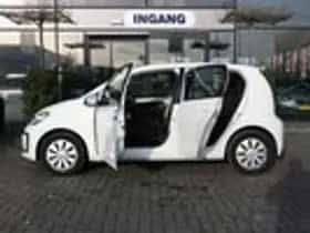 Volkswagen Up! (2017) thumbnail 6