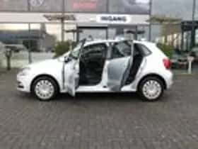 Volkswagen Polo (2015) thumbnail 7