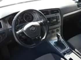 Volkswagen Golf (2015) thumbnail 11