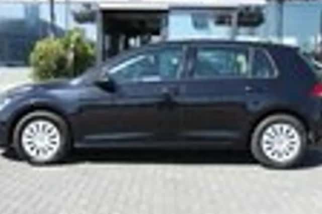 Volkswagen Golf (2015) thumbnail 5