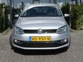 Volkswagen Polo (2015) thumbnail 2