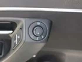 Volkswagen Polo (2015) thumbnail 11