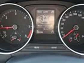 Volkswagen Polo (2015) thumbnail 13