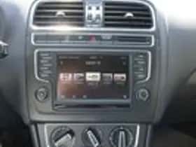 Volkswagen Polo (2015) thumbnail 14
