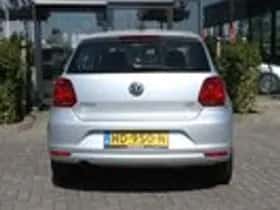 Volkswagen Polo (2015) thumbnail 4