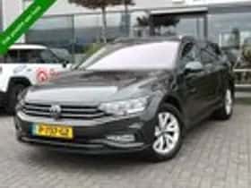 Volkswagen Passat (2022) thumbnail 1
