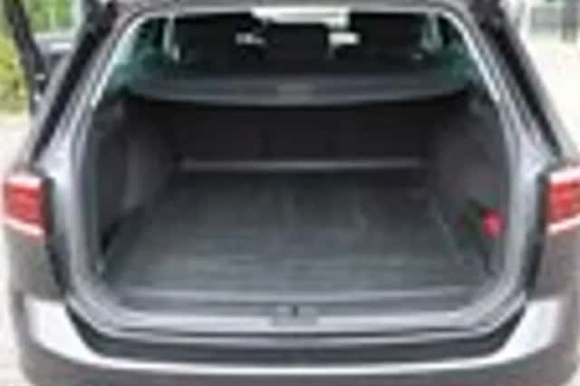 Volkswagen Passat (2022) thumbnail 6