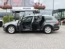 Volkswagen Passat (2022) thumbnail 9