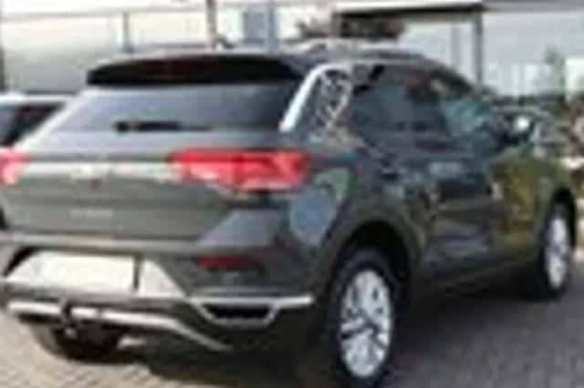 Volkswagen T-Roc (2021) thumbnail 5