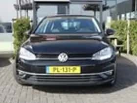 Volkswagen Golf (2017) thumbnail 2