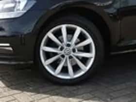 Volkswagen Golf (2017) thumbnail 8