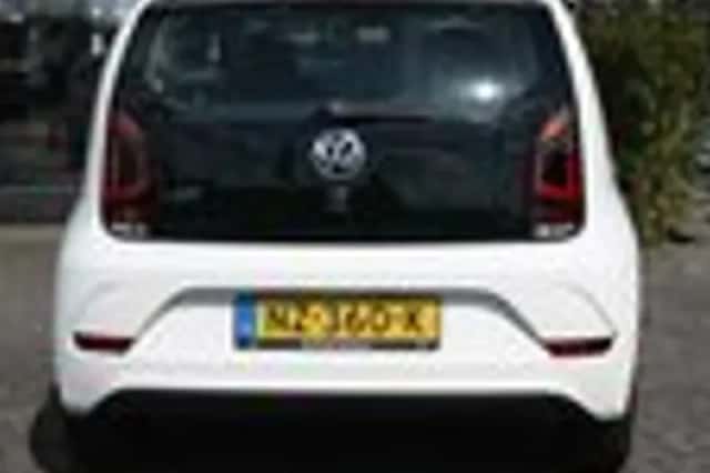 Volkswagen Up! (2017) thumbnail 4