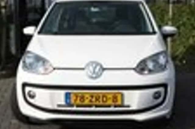 Volkswagen Up! (2013) thumbnail 2