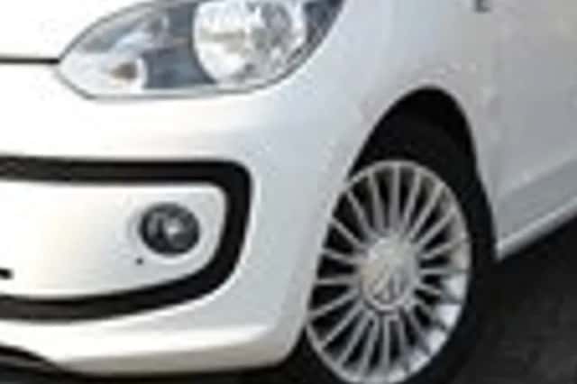 Volkswagen Up! (2013) thumbnail 3